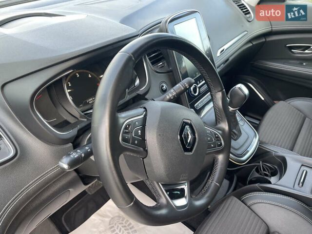 Серый Рено Сценик, объемом двигателя 1.6 л и пробегом 214 тыс. км за 14900 $, фото 17 на Automoto.ua