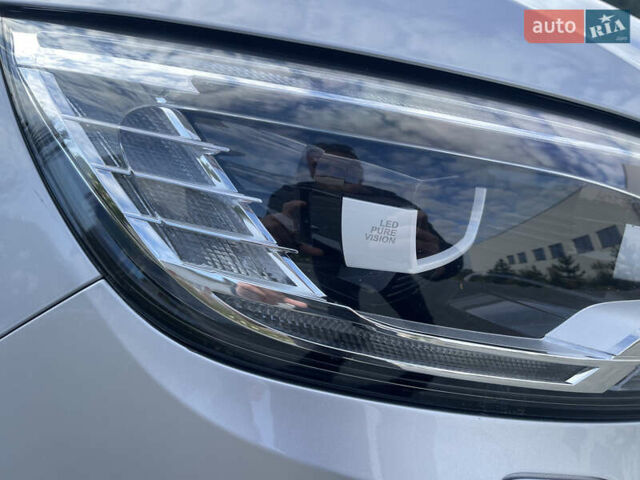 Серый Рено Сценик, объемом двигателя 1.6 л и пробегом 214 тыс. км за 14900 $, фото 11 на Automoto.ua