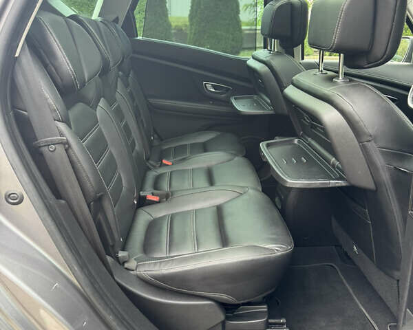 Серый Рено Сценик, объемом двигателя 1.6 л и пробегом 156 тыс. км за 14400 $, фото 66 на Automoto.ua