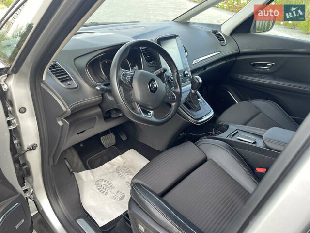 Серый Рено Сценик, объемом двигателя 1.6 л и пробегом 214 тыс. км за 14900 $, фото 16 на Automoto.ua