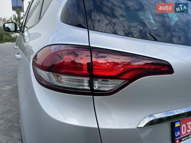 Серый Рено Сценик, объемом двигателя 1.6 л и пробегом 214 тыс. км за 14900 $, фото 13 на Automoto.ua