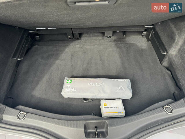 Серый Рено Сценик, объемом двигателя 1.6 л и пробегом 156 тыс. км за 14400 $, фото 71 на Automoto.ua