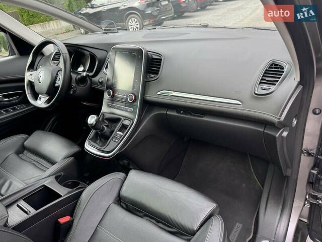 Сірий Рено Сценік, об'ємом двигуна 1.6 л та пробігом 156 тис. км за 14400 $, фото 61 на Automoto.ua