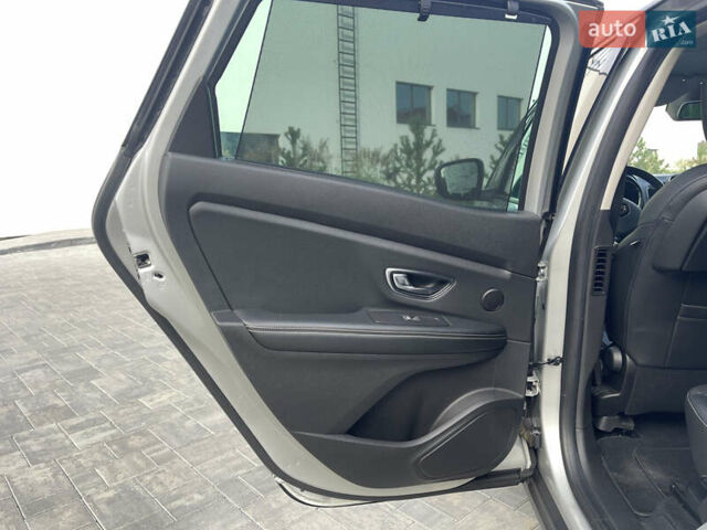 Серый Рено Сценик, объемом двигателя 1.6 л и пробегом 214 тыс. км за 14900 $, фото 21 на Automoto.ua