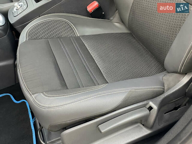 Серый Рено Сценик, объемом двигателя 1.5 л и пробегом 168 тыс. км за 11850 $, фото 15 на Automoto.ua