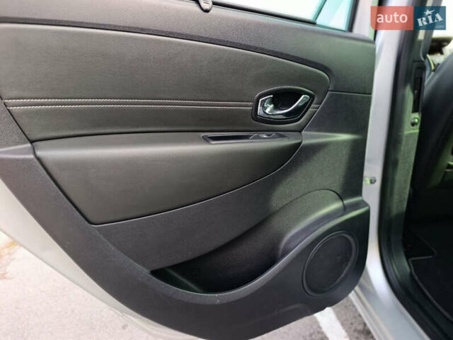 Сірий Рено Сценік, об'ємом двигуна 1.5 л та пробігом 196 тис. км за 9999 $, фото 20 на Automoto.ua