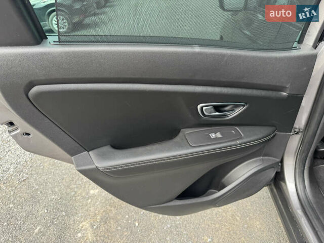 Сірий Рено Сценік, об'ємом двигуна 1.6 л та пробігом 156 тис. км за 14500 $, фото 50 на Automoto.ua