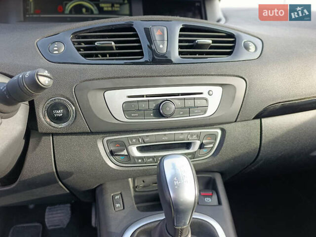 Сірий Рено Сценік, об'ємом двигуна 1.5 л та пробігом 196 тис. км за 9999 $, фото 12 на Automoto.ua