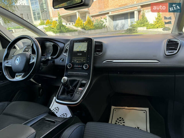 Рено Сценик 2017 в Хмельницком на Automoto.ua Серый Рено Сценик, объемом двигателя 1.6 л и пробегом 199 тыс. км за 14500 $, фото 64 на Automoto.ua