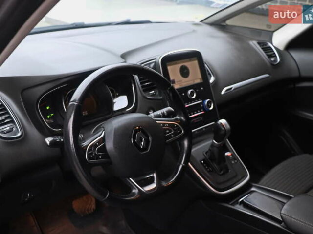 Серый Рено Сценик, объемом двигателя 1.5 л и пробегом 275 тыс. км за 15999 $, фото 15 на Automoto.ua