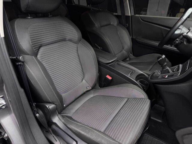 Серый Рено Сценик, объемом двигателя 1.5 л и пробегом 207 тыс. км за 13200 $, фото 12 на Automoto.ua