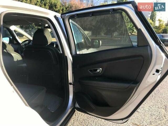 Сірий Рено Сценік, об'ємом двигуна 1.46 л та пробігом 175 тис. км за 15000 $, фото 8 на Automoto.ua