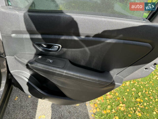 Серый Рено Сценик, объемом двигателя 1.6 л и пробегом 199 тыс. км за 14400 $, фото 60 на Automoto.ua