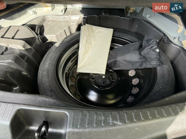 Рено Сценик 2017 в Хмельницком на Automoto.ua Серый Рено Сценик, объемом двигателя 1.6 л и пробегом 199 тыс. км за 14500 $, фото 67 на Automoto.ua