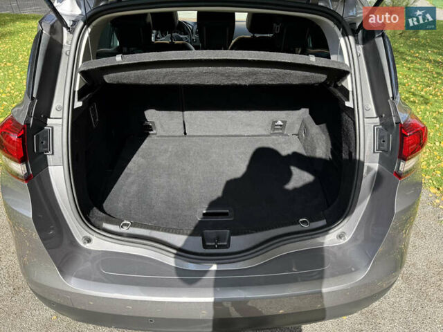 Серый Рено Сценик, объемом двигателя 1.6 л и пробегом 199 тыс. км за 14500 $, фото 65 на Automoto.ua