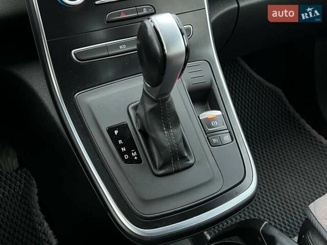 Рено Сценик 2017 в Киеве на Automoto.ua Серый Рено Сценик, объемом двигателя 1.46 л и пробегом 120 тыс. км за 15490 $, фото 24 на Automoto.ua