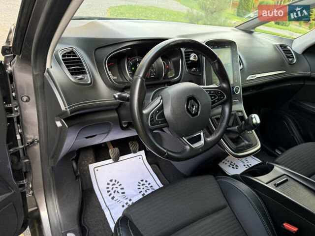 Серый Рено Сценик, объемом двигателя 1.6 л и пробегом 199 тыс. км за 14400 $, фото 33 на Automoto.ua