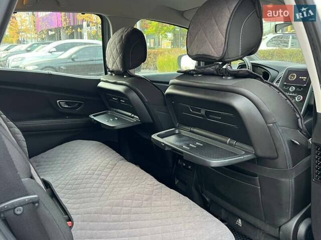 Рено Сценик 2017 в Киеве на Automoto.ua Серый Рено Сценик, объемом двигателя 1.46 л и пробегом 120 тыс. км за 15490 $, фото 12 на Automoto.ua