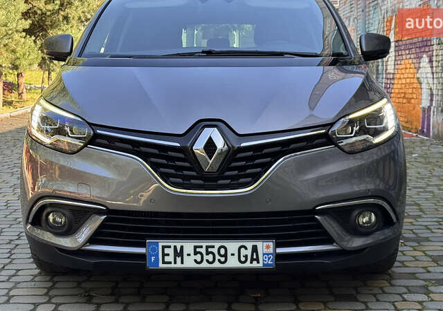 Серый Рено Сценик, объемом двигателя 1.46 л и пробегом 130 тыс. км за 17500 $, фото 1 на Automoto.ua