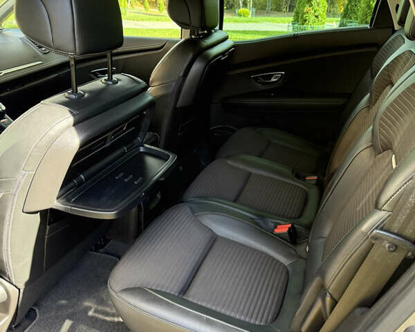 Серый Рено Сценик, объемом двигателя 1.6 л и пробегом 199 тыс. км за 14500 $, фото 46 на Automoto.ua