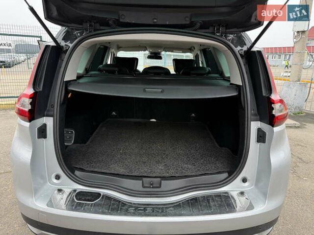 Сірий Рено Сценік, об'ємом двигуна 1.6 л та пробігом 227 тис. км за 16490 $, фото 17 на Automoto.ua