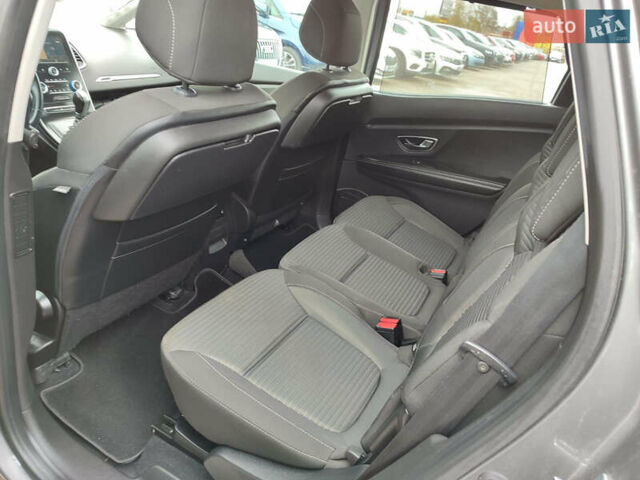 Серый Рено Сценик, объемом двигателя 1.46 л и пробегом 177 тыс. км за 17100 $, фото 3 на Automoto.ua