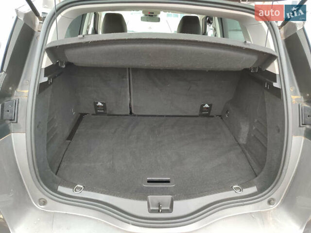 Серый Рено Сценик, объемом двигателя 1.46 л и пробегом 177 тыс. км за 17100 $, фото 1 на Automoto.ua