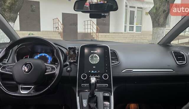 Серый Рено Сценик, объемом двигателя 1.6 л и пробегом 99 тыс. км за 17000 $, фото 5 на Automoto.ua