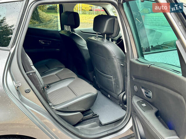 Сірий Рено Сценік, об'ємом двигуна 1.6 л та пробігом 187 тис. км за 17000 $, фото 20 на Automoto.ua