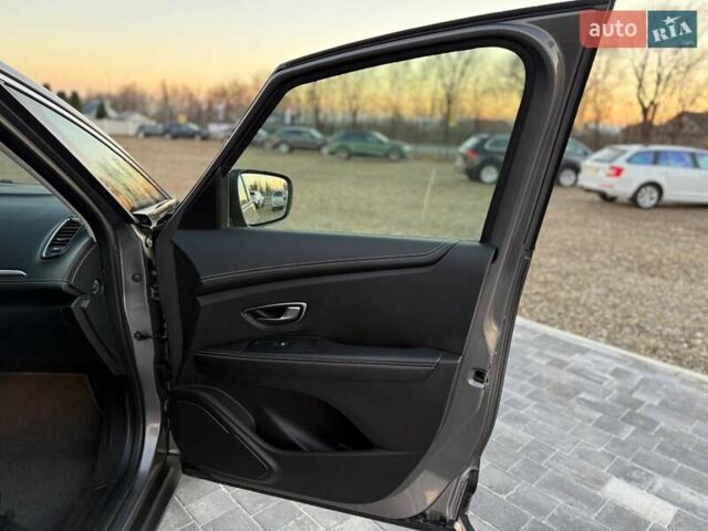 Серый Рено Сценик, объемом двигателя 1.46 л и пробегом 238 тыс. км за 16499 $, фото 27 на Automoto.ua