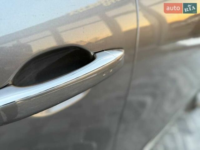 Серый Рено Сценик, объемом двигателя 1.46 л и пробегом 238 тыс. км за 16499 $, фото 12 на Automoto.ua