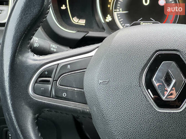 Серый Рено Сценик, объемом двигателя 1.46 л и пробегом 178 тыс. км за 16999 $, фото 11 на Automoto.ua