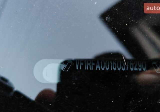 Серый Рено Сценик, объемом двигателя 1.6 л и пробегом 215 тыс. км за 14500 $, фото 10 на Automoto.ua