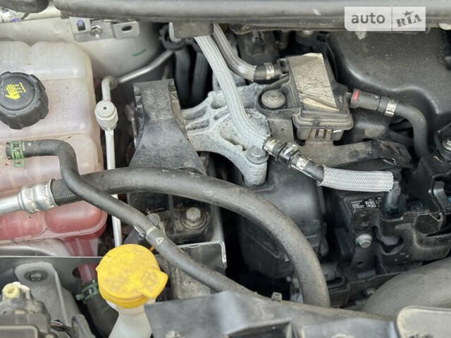 Сірий Рено Сценік, об'ємом двигуна 1.5 л та пробігом 178 тис. км за 14900 $, фото 23 на Automoto.ua