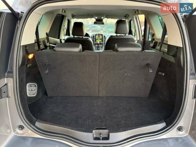 Серый Рено Сценик, объемом двигателя 1.46 л и пробегом 238 тыс. км за 16499 $, фото 38 на Automoto.ua