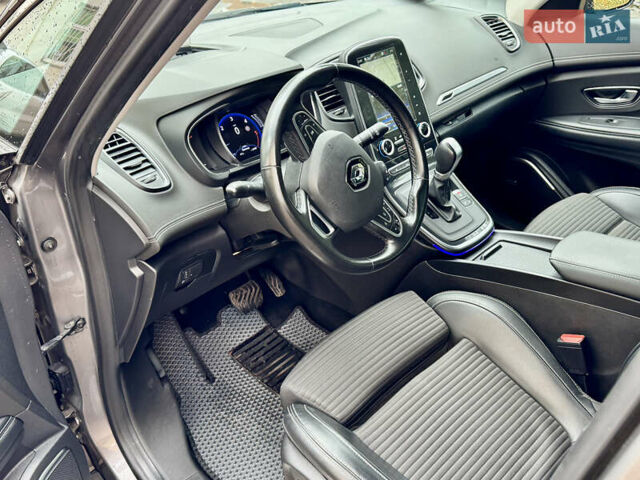 Рено Сценик 2018 в Киеве на Automoto.ua Серый Рено Сценик, объемом двигателя 1.6 л и пробегом 187 тыс. км за 18900 $, фото 12 на Automoto.ua