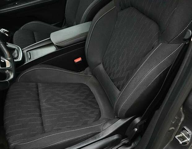 Серый Рено Сценик, объемом двигателя 1.6 л и пробегом 215 тыс. км за 14500 $, фото 3 на Automoto.ua