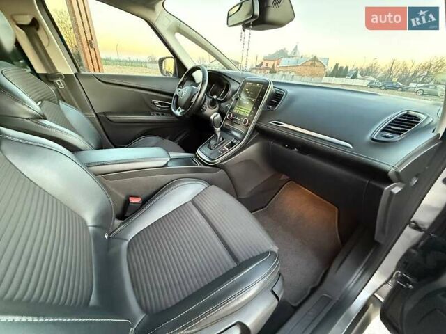 Серый Рено Сценик, объемом двигателя 1.46 л и пробегом 238 тыс. км за 16499 $, фото 30 на Automoto.ua