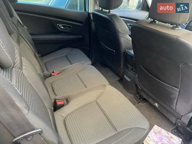 Сірий Рено Сценік, об'ємом двигуна 1.46 л та пробігом 170 тис. км за 14800 $, фото 4 на Automoto.ua