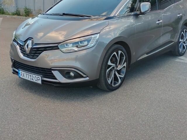 Серый Рено Сценик, объемом двигателя 1.8 л и пробегом 142 тыс. км за 17999 $, фото 6 на Automoto.ua