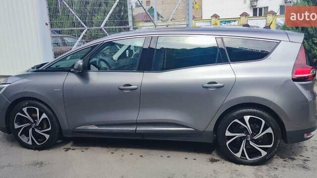 Сірий Рено Сценік, об'ємом двигуна 1.75 л та пробігом 206 тис. км за 17600 $, фото 3 на Automoto.ua