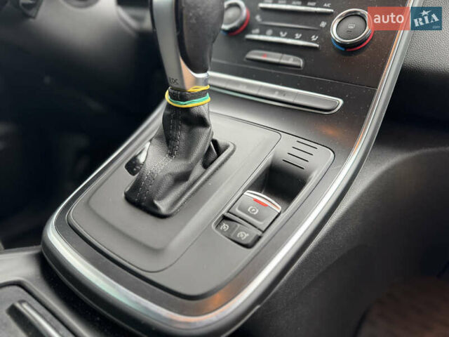 Рено Сценик 2019 в Житомире на Automoto.ua Серый Рено Сценик, объемом двигателя 1.75 л и пробегом 223 тыс. км за 14900 $, фото 13 на Automoto.ua