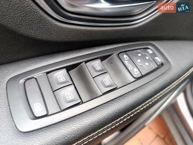 Сірий Рено Сценік, об'ємом двигуна 1.75 л та пробігом 230 тис. км за 16500 $, фото 80 на Automoto.ua