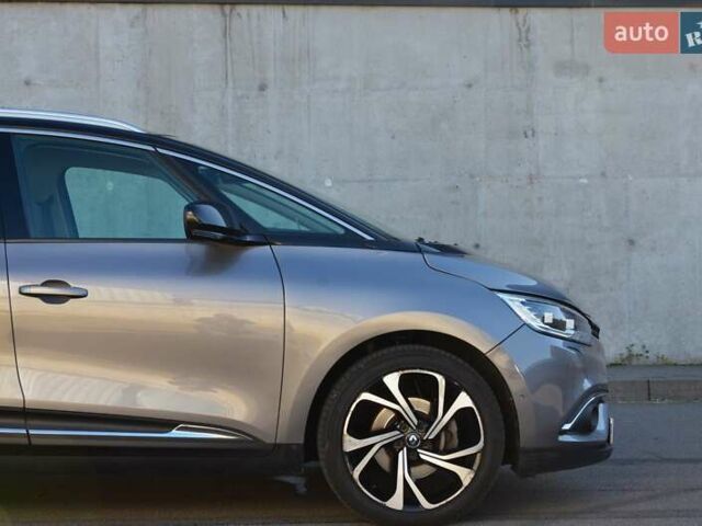 Серый Рено Сценик, объемом двигателя 1.33 л и пробегом 98 тыс. км за 17999 $, фото 5 на Automoto.ua