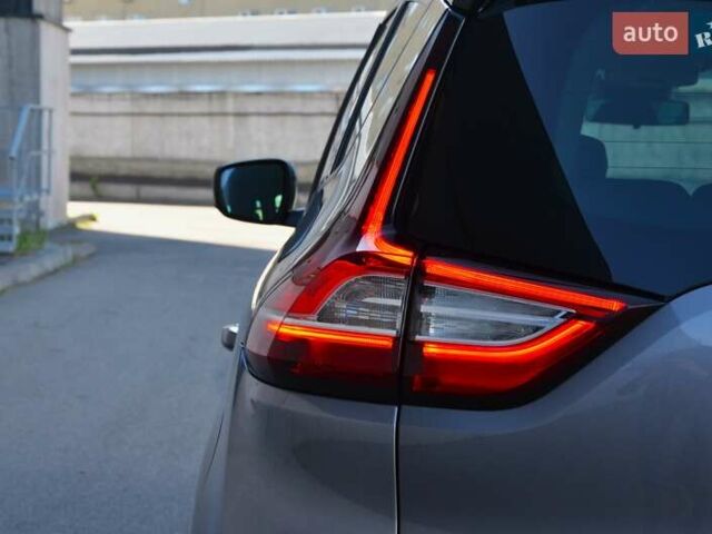 Серый Рено Сценик, объемом двигателя 1.33 л и пробегом 98 тыс. км за 17999 $, фото 15 на Automoto.ua