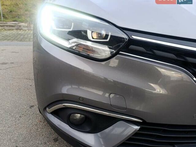 Сірий Рено Сценік, об'ємом двигуна 1.75 л та пробігом 230 тис. км за 16500 $, фото 26 на Automoto.ua