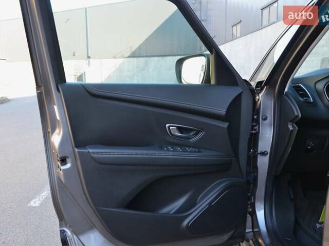 Серый Рено Сценик, объемом двигателя 1.33 л и пробегом 98 тыс. км за 17999 $, фото 19 на Automoto.ua