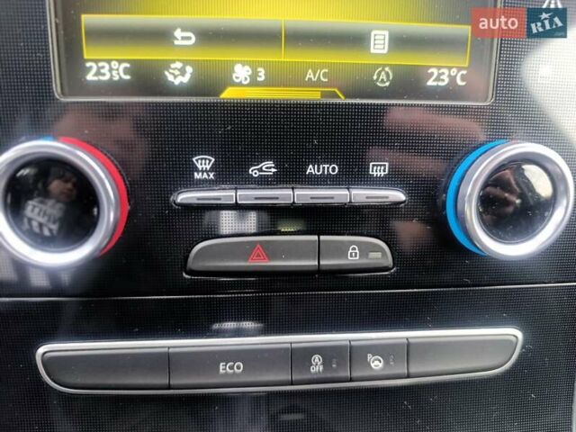 Сірий Рено Сценік, об'ємом двигуна 1.75 л та пробігом 230 тис. км за 16500 $, фото 121 на Automoto.ua