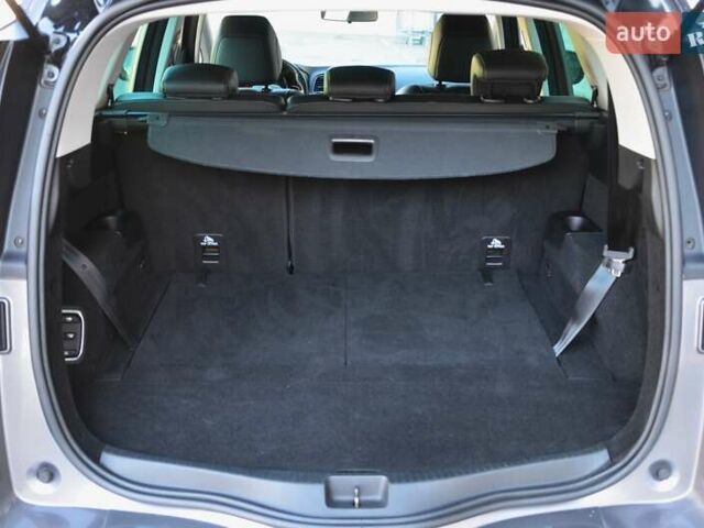 Серый Рено Сценик, объемом двигателя 1.33 л и пробегом 98 тыс. км за 17999 $, фото 50 на Automoto.ua