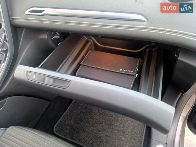 Сірий Рено Сценік, об'ємом двигуна 1.75 л та пробігом 230 тис. км за 16500 $, фото 89 на Automoto.ua